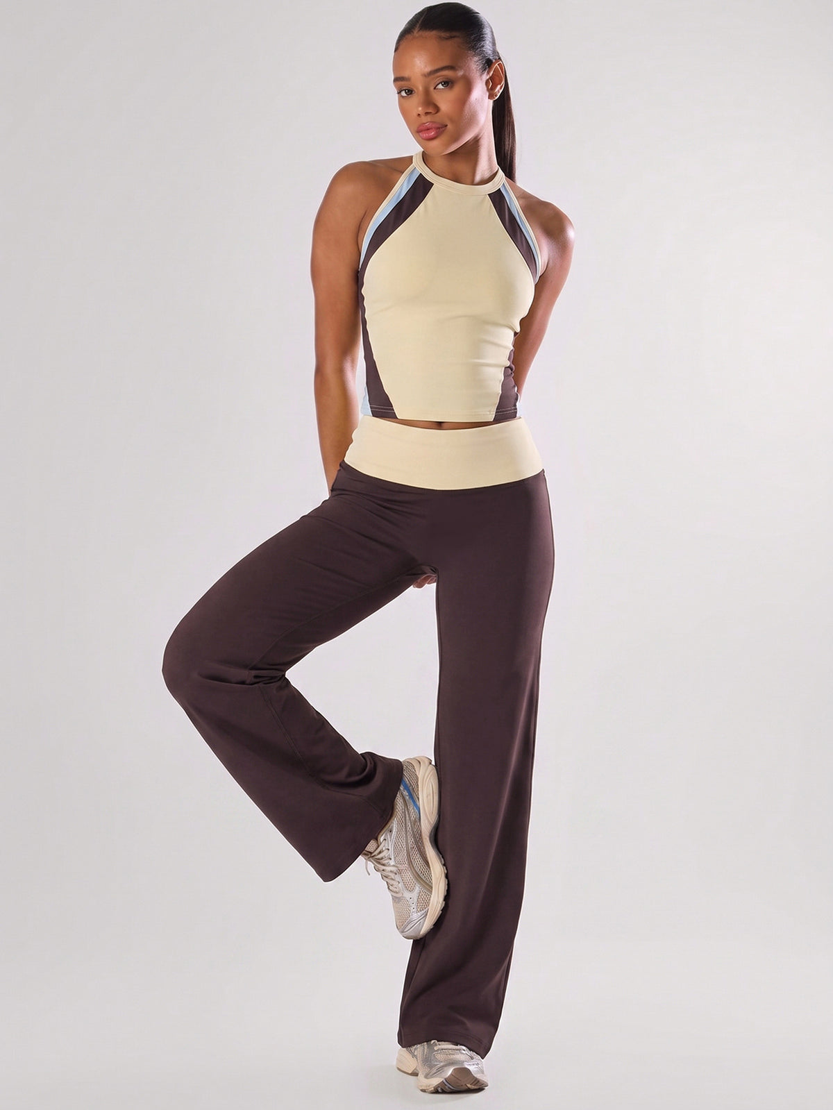 Women's Sleeveless Sportswear Set with Wide-Leg Pants